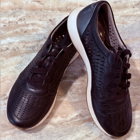 Women’s DANSKO Charlie black leather fashion sneakers- Size 40 - Picture 7 of 10